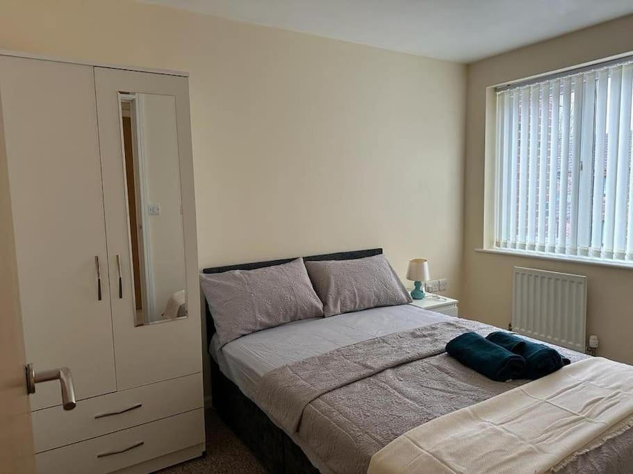 Rooms 7 Minutes From Etihad Manchester Eksteriør billede