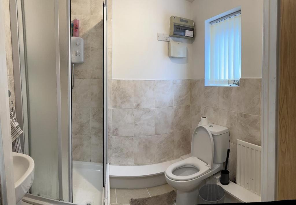 Rooms 7 Minutes From Etihad Manchester Eksteriør billede